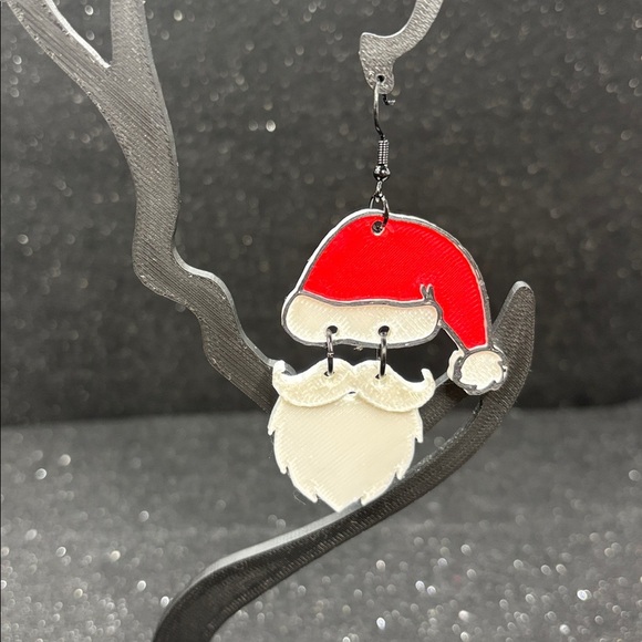 π
β¨ Santa Claus Christmas Dangle Earrings | Black Tone Accents π€ - Picture 4 of 5